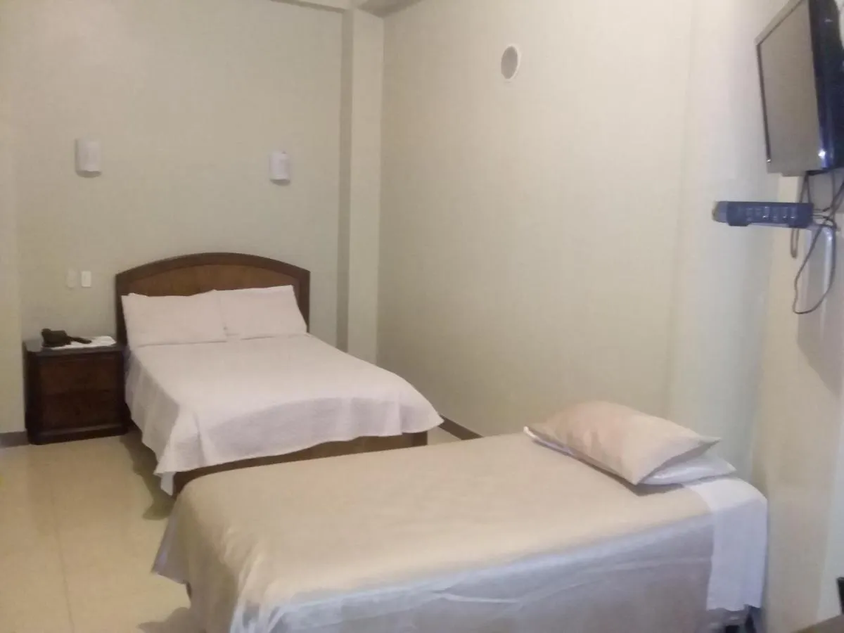 Hostal Cristhian Inn グアヤキル